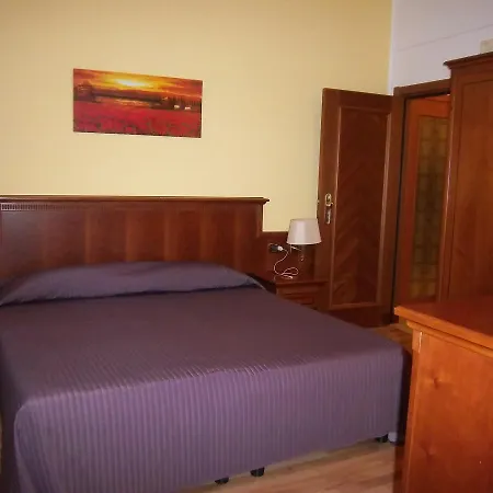 Oda ve Kahvaltı Grimaldi